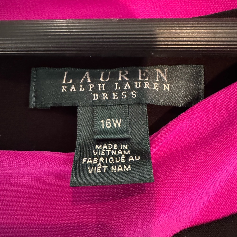 Ralph Lauren Dress
Black with pink side panel accents
Size 16W - Picture 3 of 3